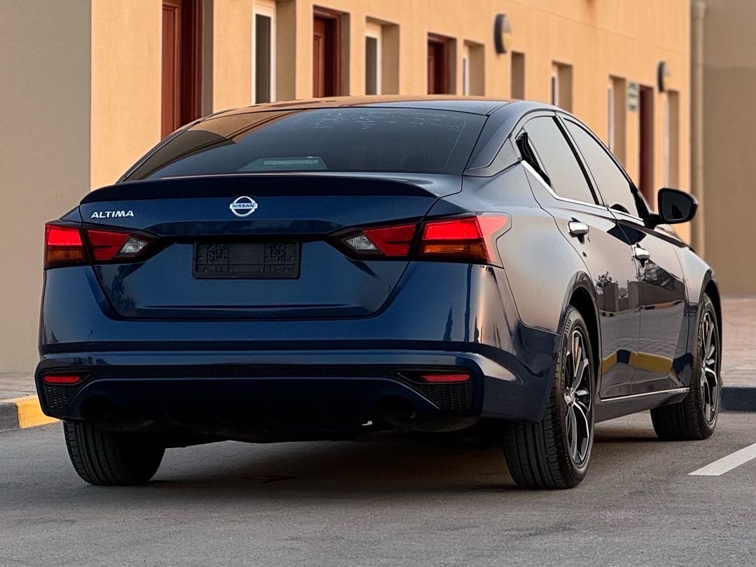 2022 Nissan Altima S thumbnail 4