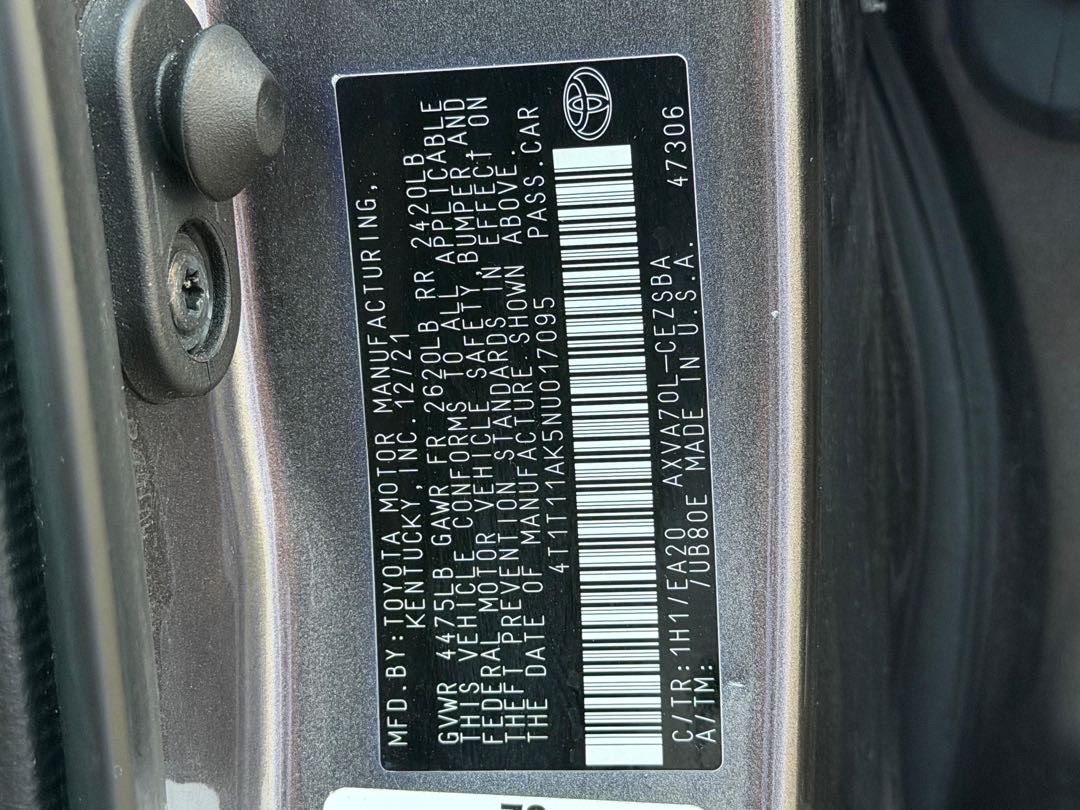 2021 Toyota Camry SE thumbnail 15