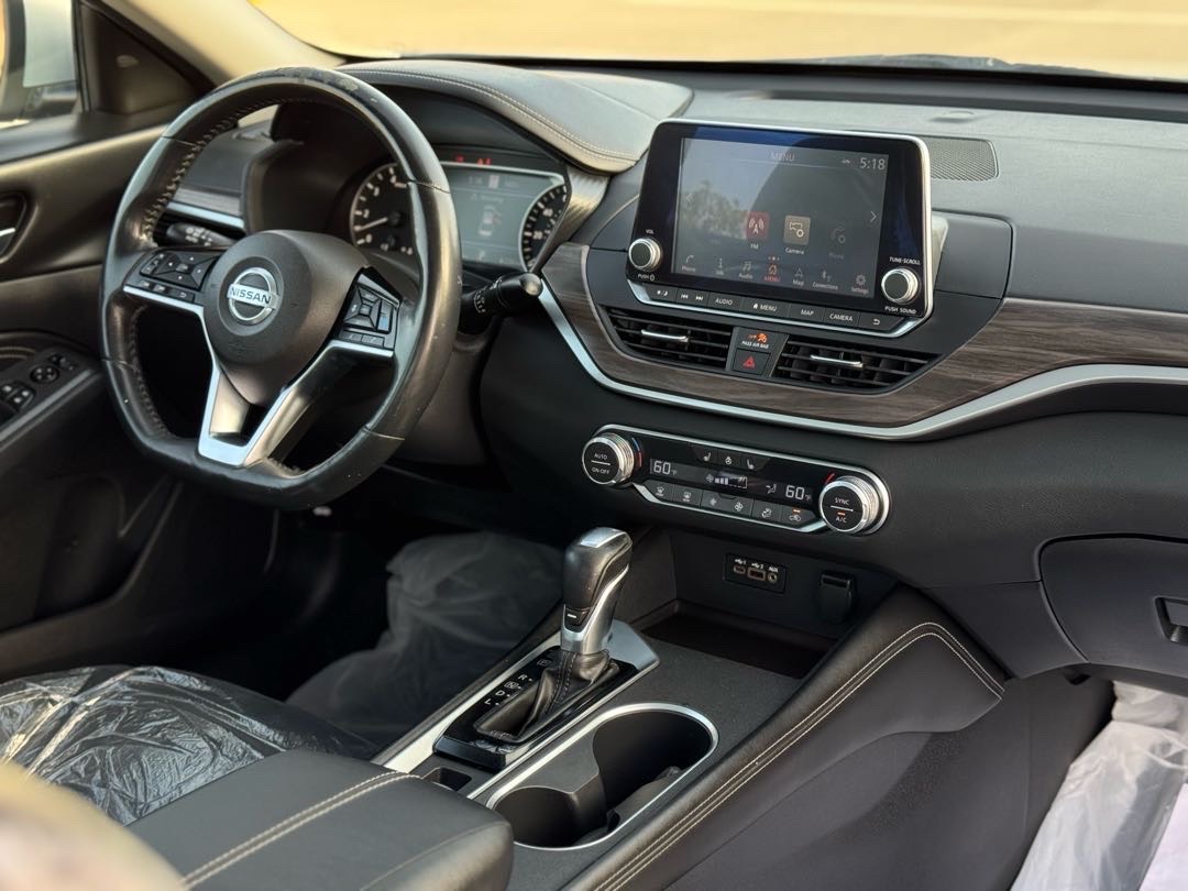 2019 Nissan Altima SL thumbnail 8