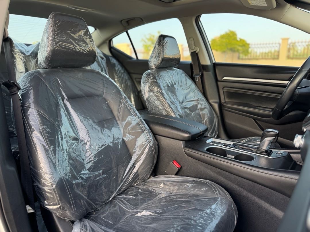 2019 Nissan Altima SL thumbnail 12