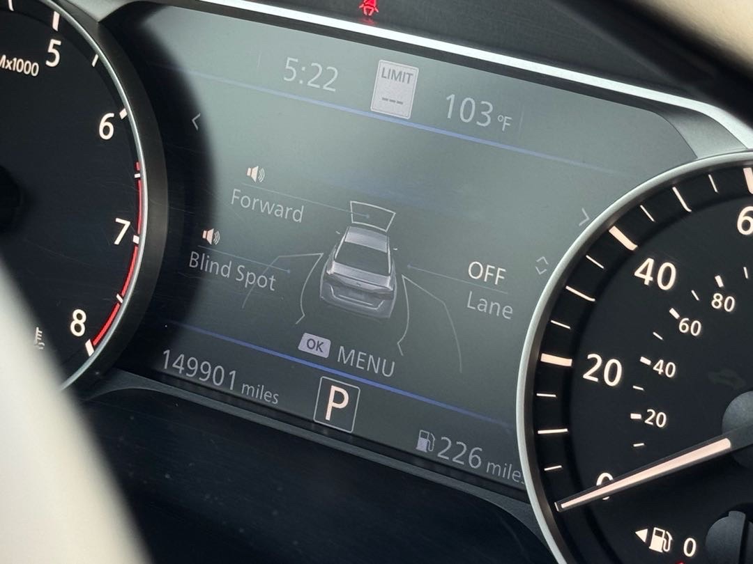 2019 Nissan Altima SL thumbnail 14