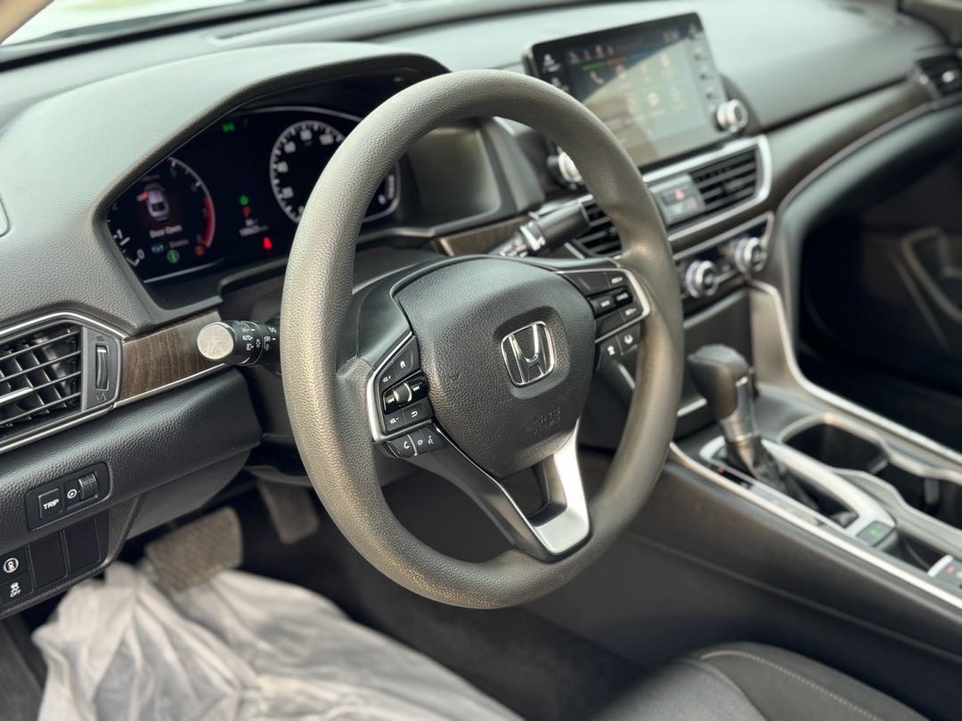 2018 Honda Accord EX-L thumbnail 4