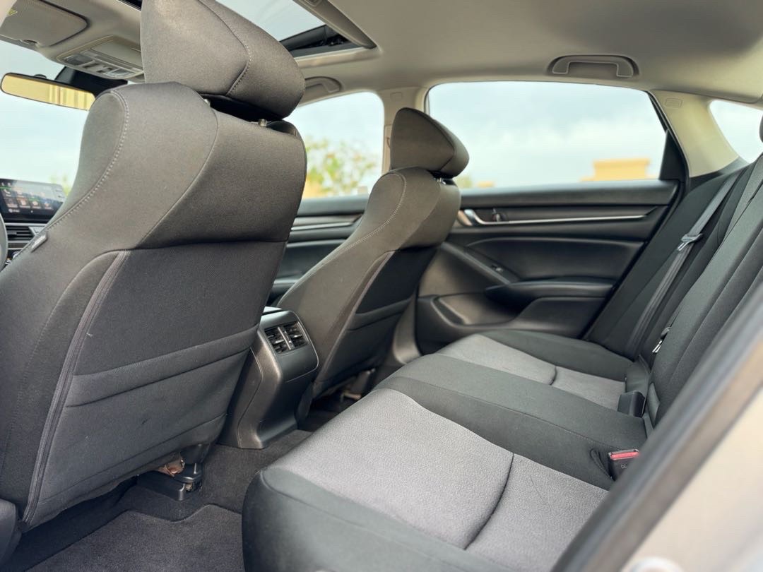 2018 Honda Accord EX-L thumbnail 7