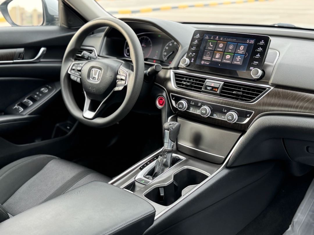 2018 Honda Accord EX-L thumbnail 9