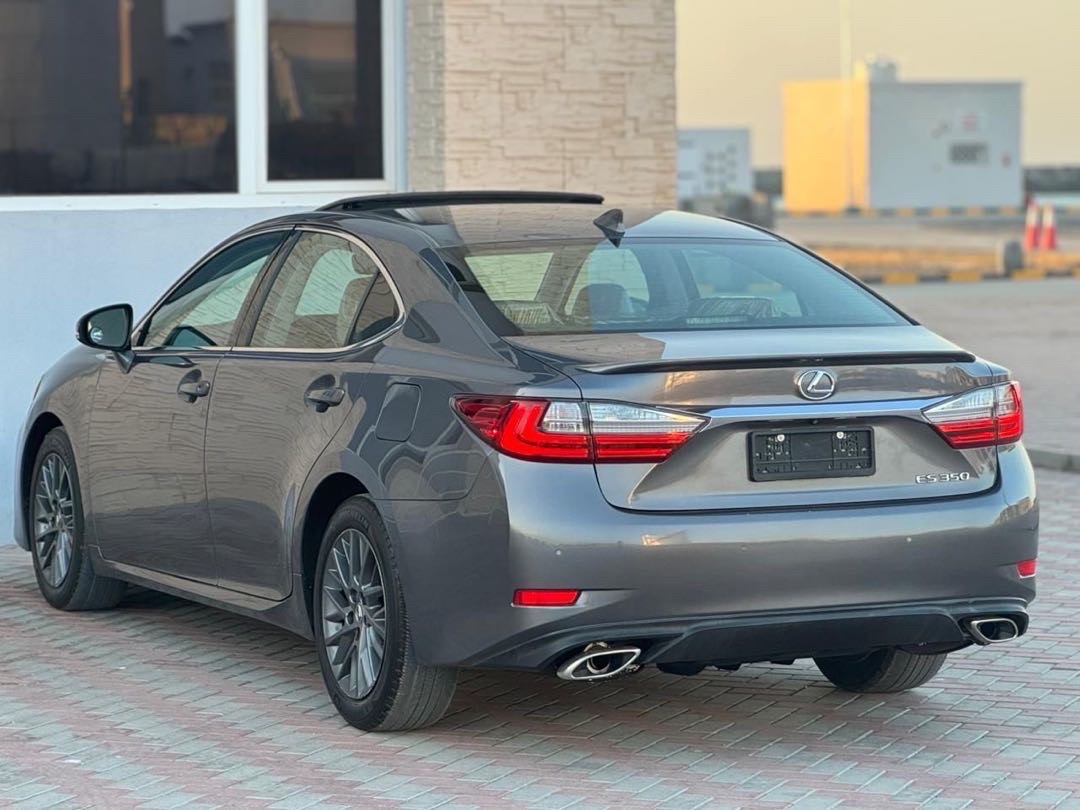 2018 Lexus ES 350 thumbnail 4