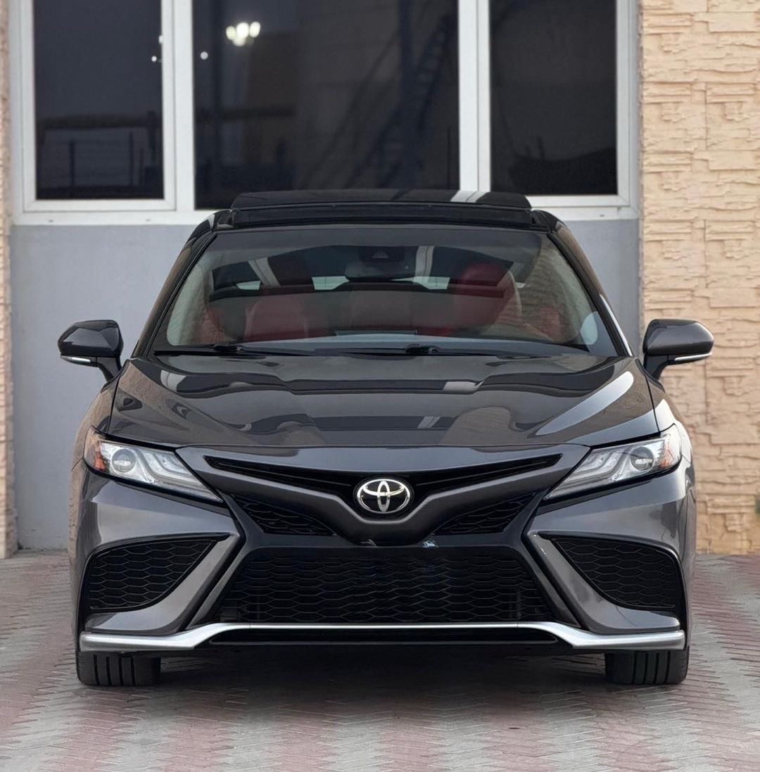2021 Toyota Camry XSE thumbnail 5