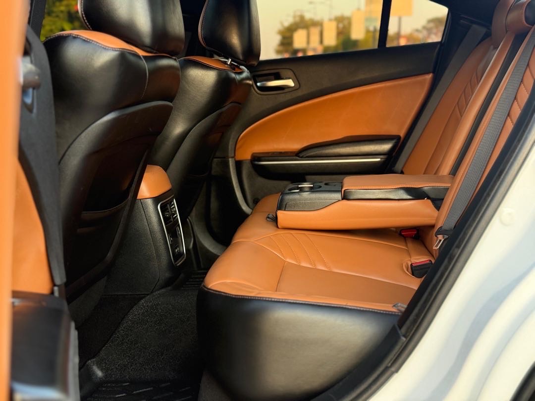 2020 Dodge Charger SXT thumbnail 12