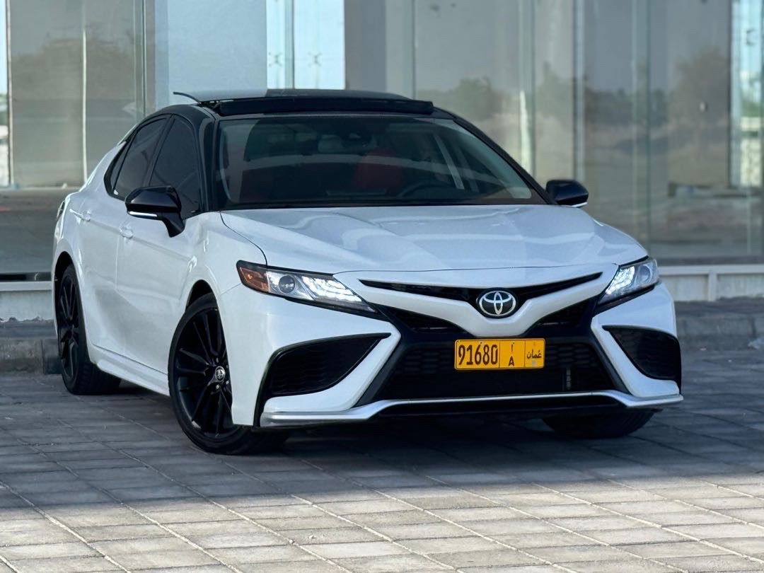 2021 Toyota Camry XSE thumbnail 2
