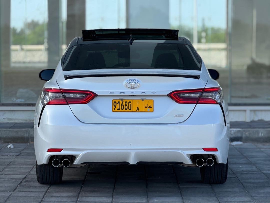 2021 Toyota Camry XSE thumbnail 4