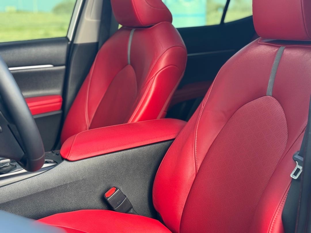2021 Toyota Camry XSE thumbnail 6