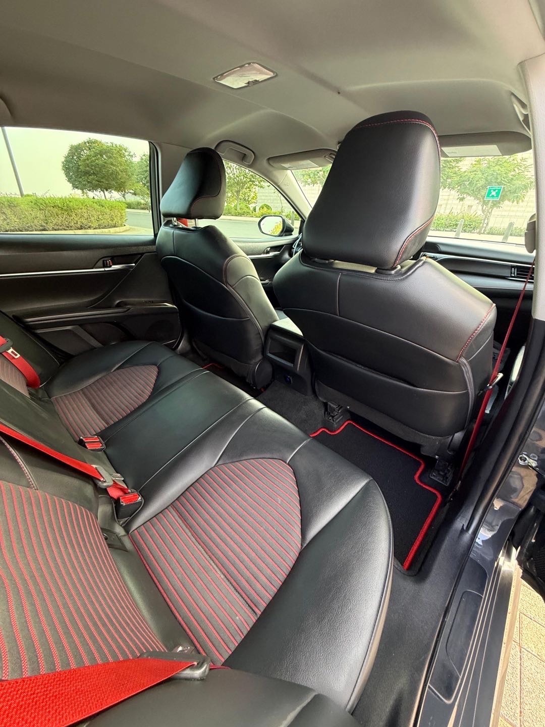2023 Toyota Camry XSE thumbnail 12