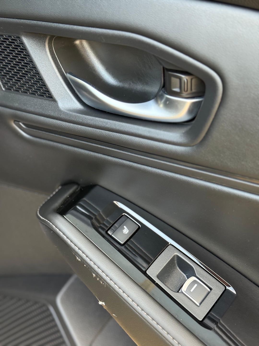2024 Honda Accord Touring Hybrid thumbnail 14
