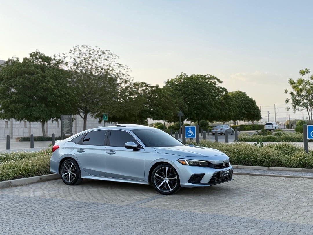 2022 Honda Accord Touring Hybrid thumbnail 3