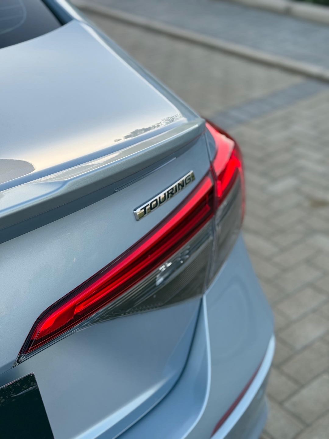 2022 Honda Accord Touring Hybrid thumbnail 7