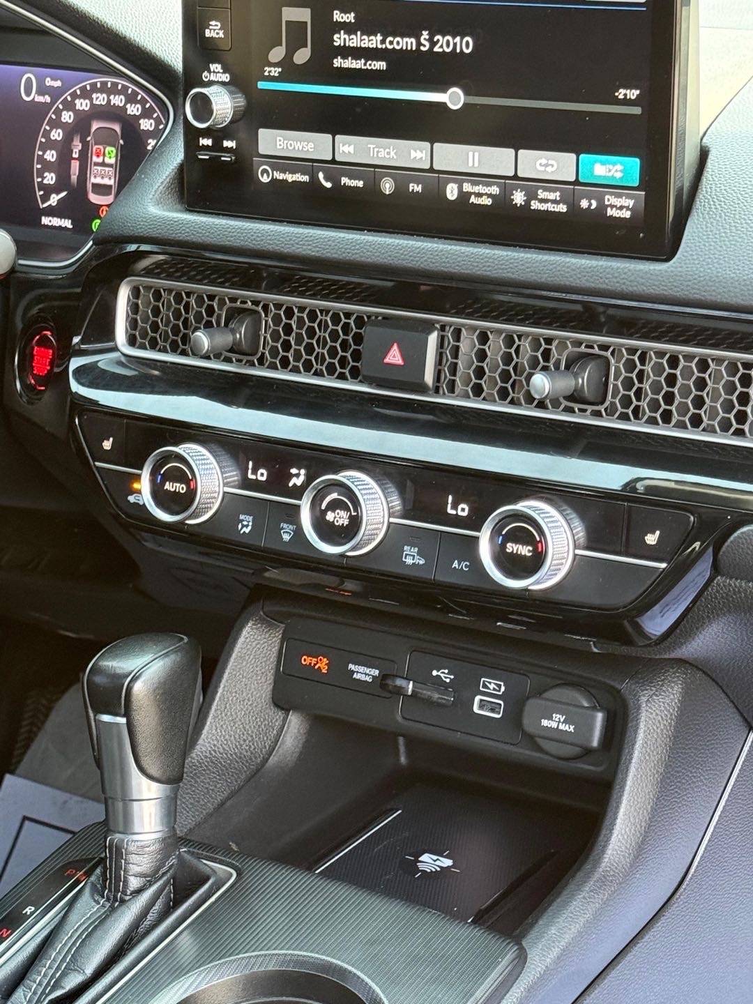 2022 Honda Accord Touring Hybrid thumbnail 11