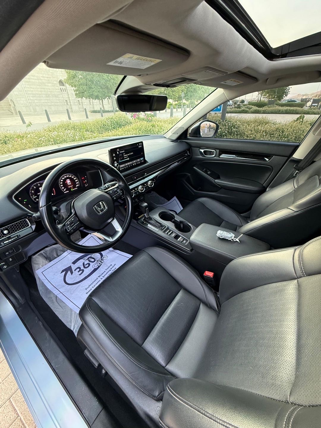 2022 Honda Accord Touring Hybrid thumbnail 14