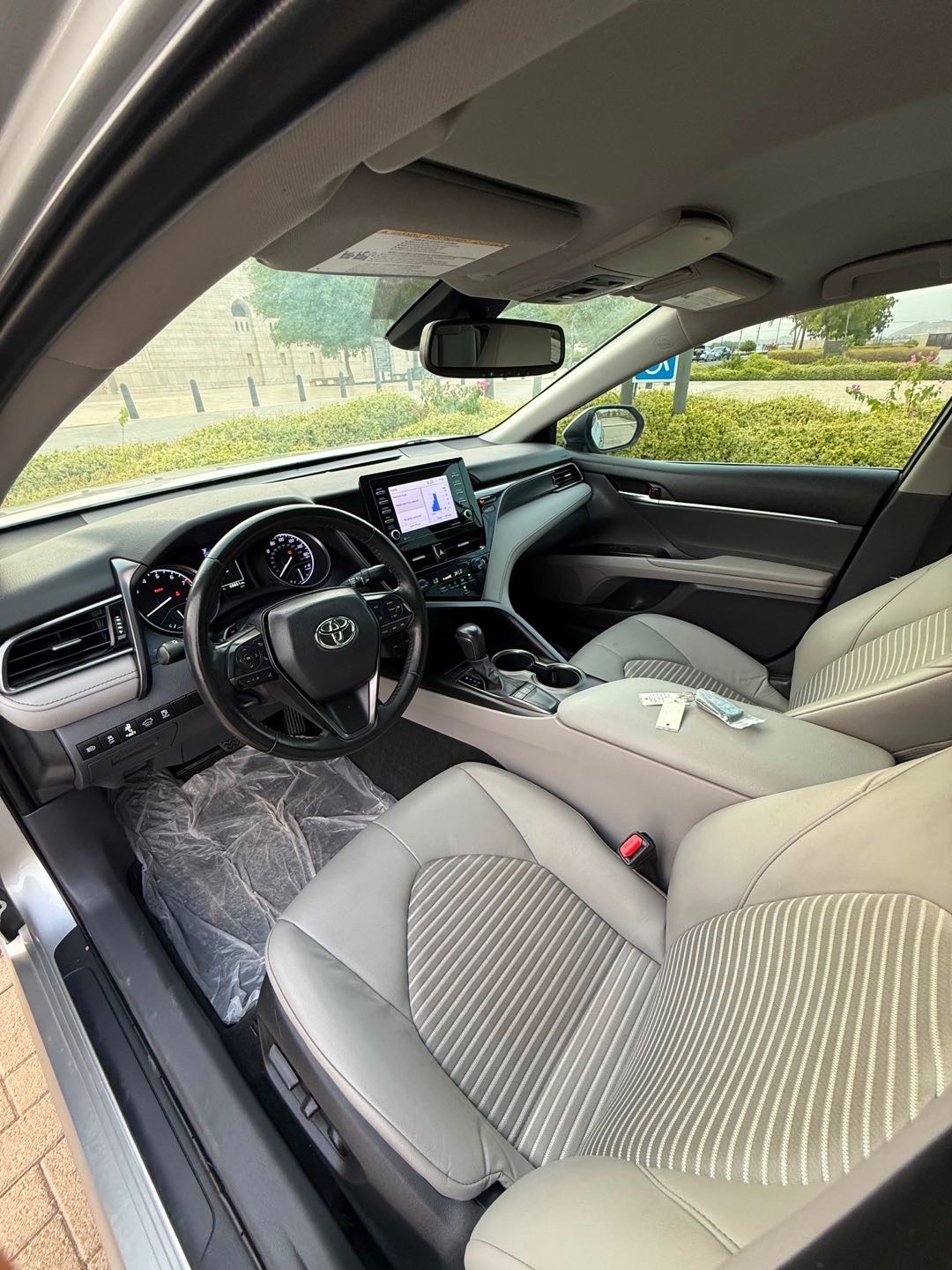 2023 Toyota Camry SE thumbnail 7