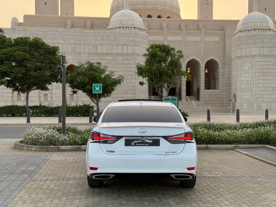 2018 Lexus GS 350 thumbnail 4
