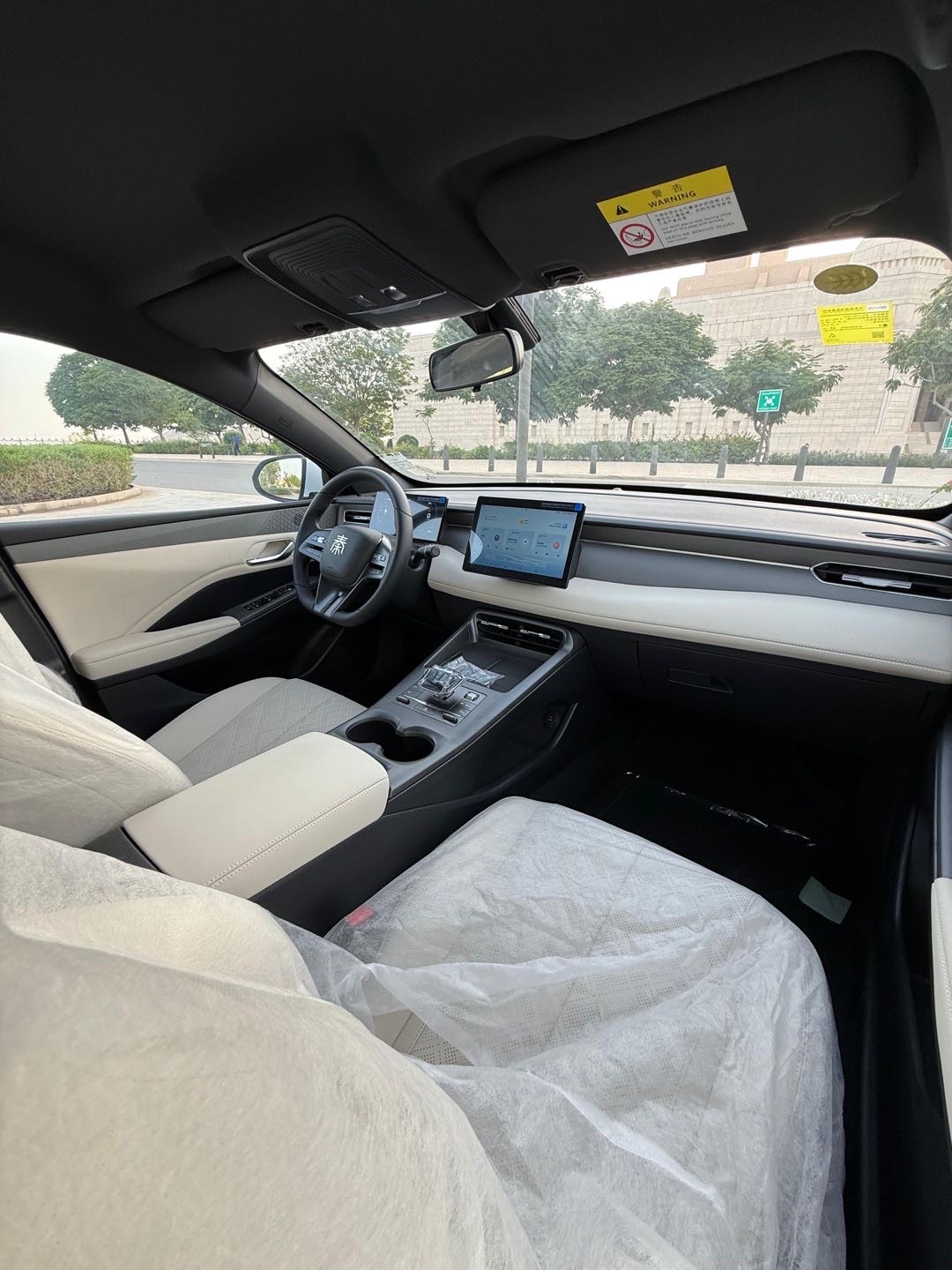 2025 BYD Tshen Premium thumbnail 9
