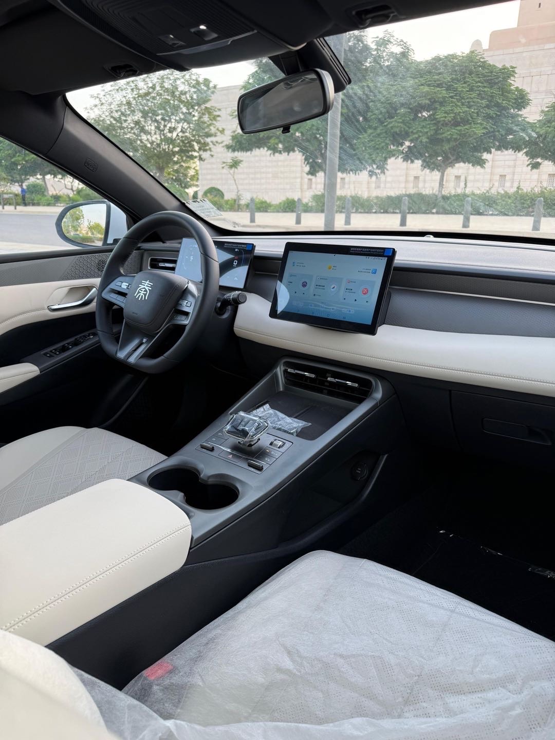 2025 BYD Tshen Premium thumbnail 14