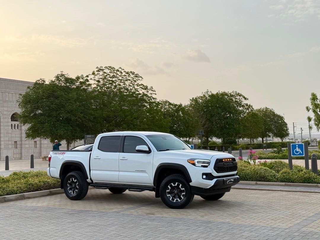 2020 Toyota Tundra TRD Pro thumbnail 3