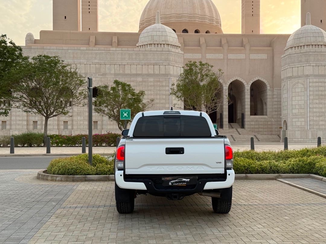 2020 Toyota Tundra TRD Pro thumbnail 6