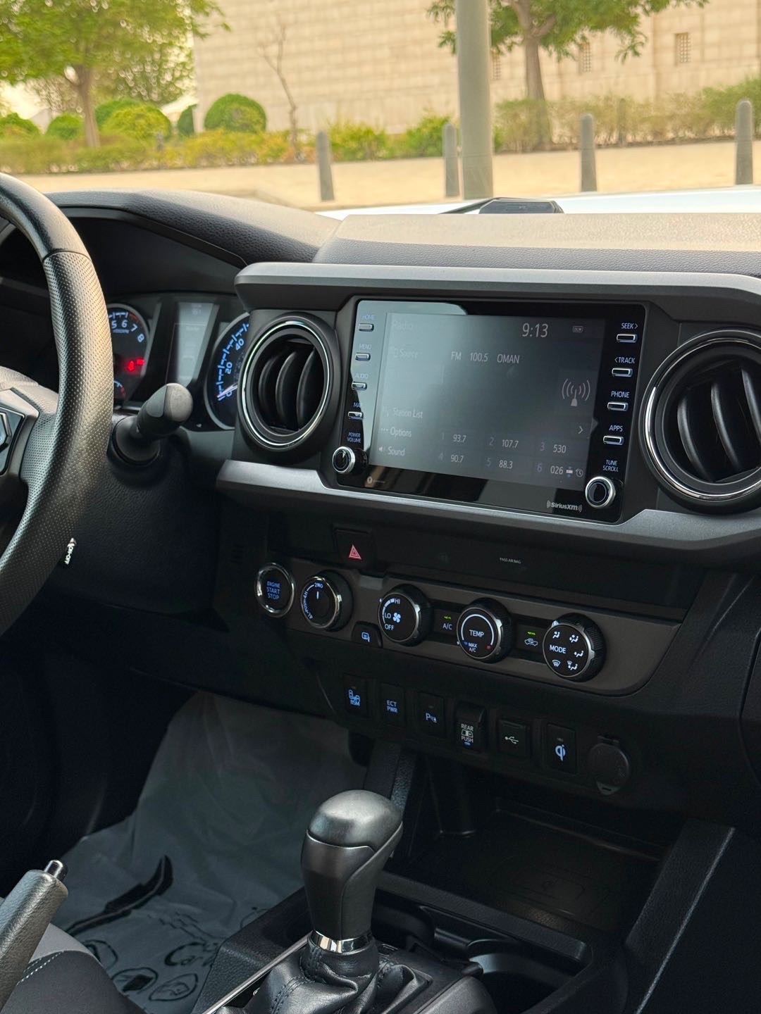 2020 Toyota Tundra TRD Pro thumbnail 11