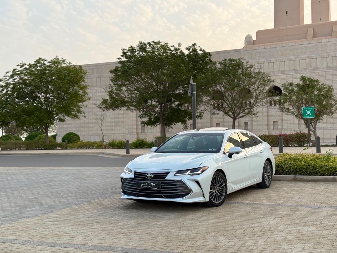 2021 Toyota Avalon Limited thumbnail 2