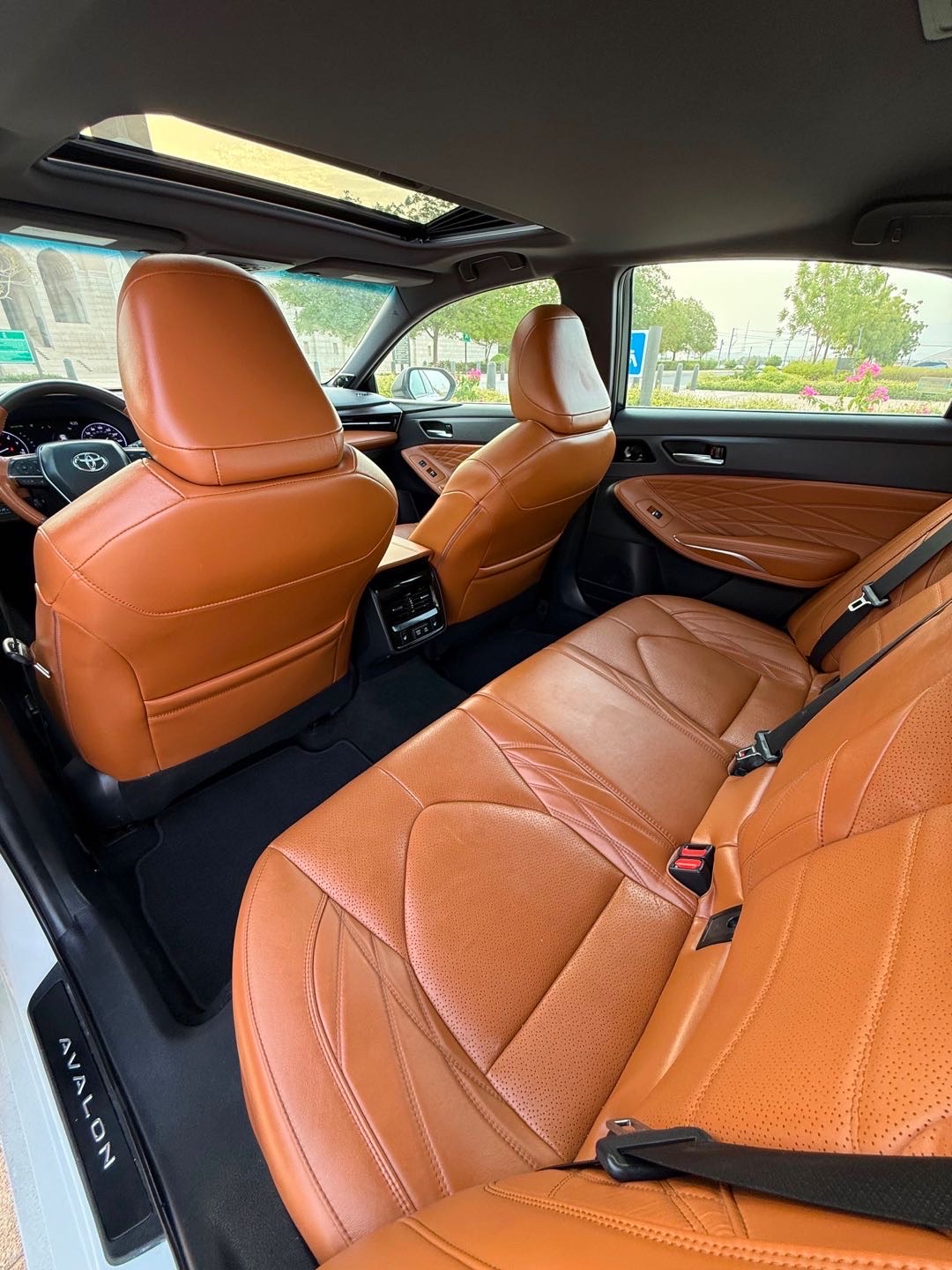 2021 Toyota Avalon Limited thumbnail 17
