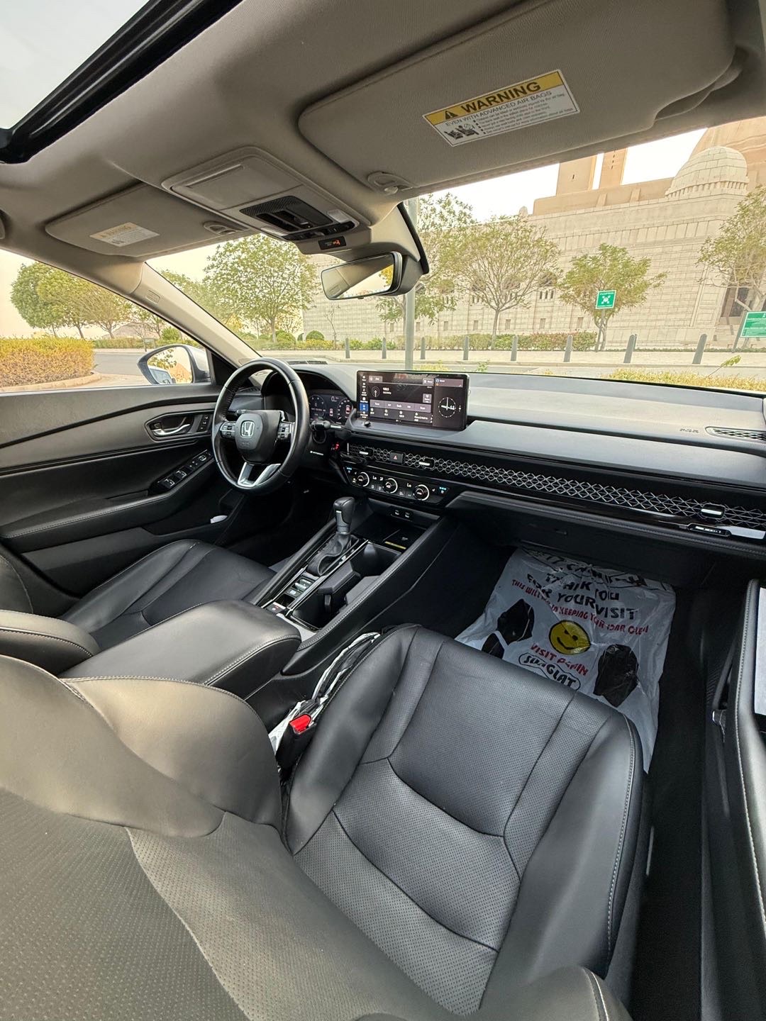 2024 Honda Accord Touring Hybrid thumbnail 9