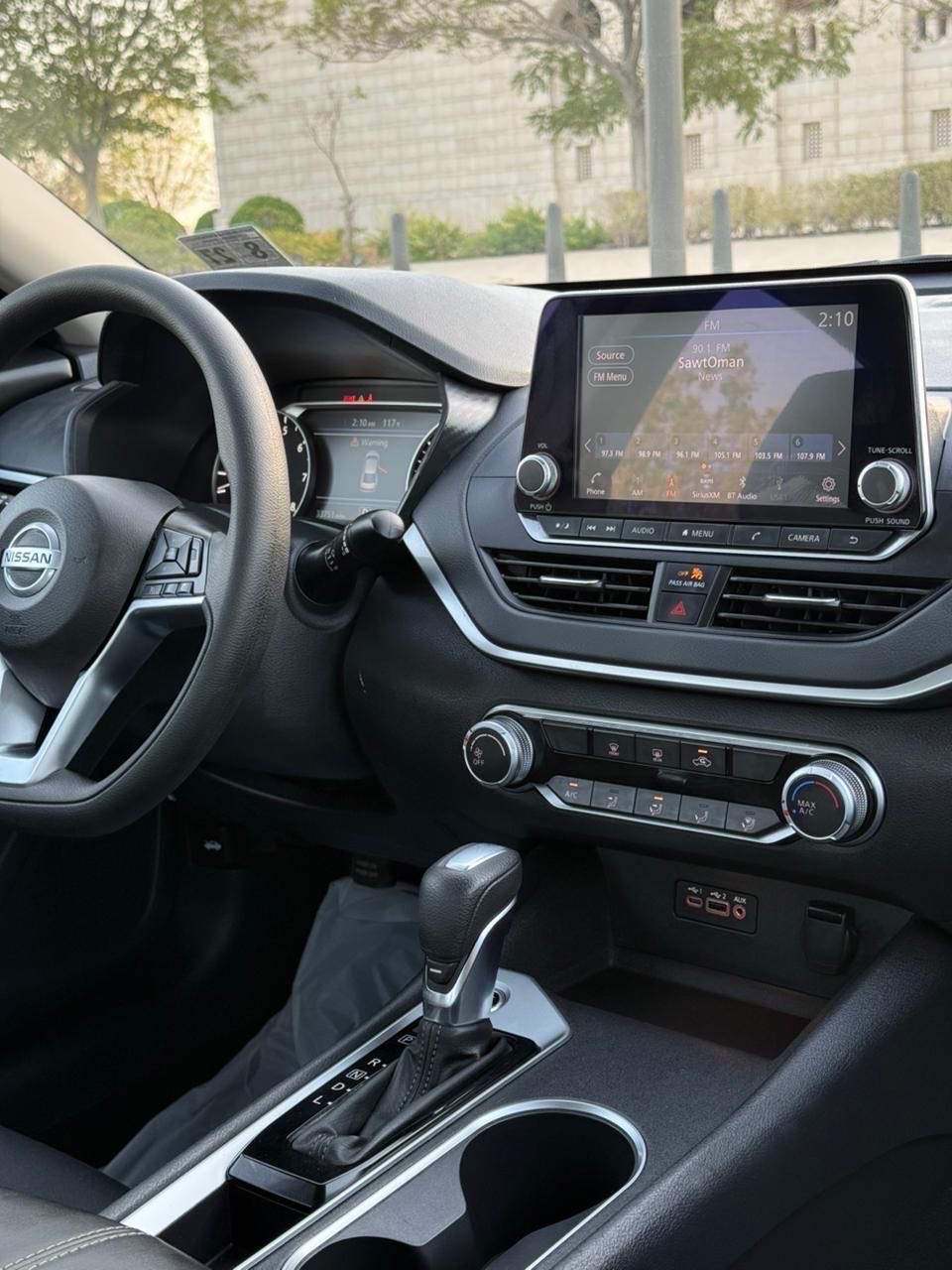 2020 Nissan Altima SV thumbnail 10