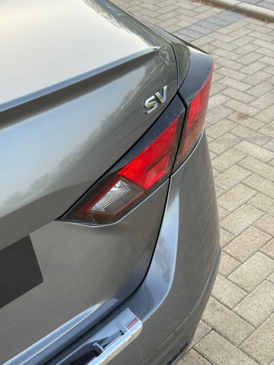 2020 Nissan Altima SV thumbnail 11