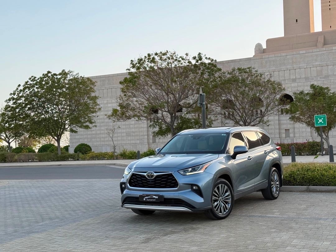 2020 Toyota Highlander Platinum thumbnail 3