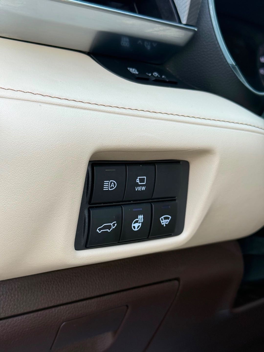 2020 Toyota Highlander Platinum thumbnail 14