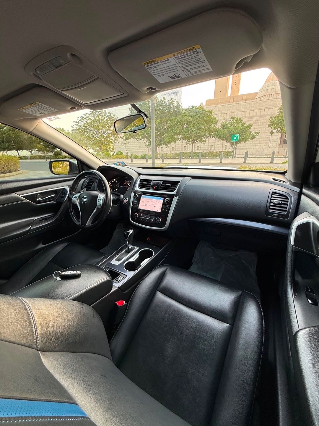 2018 Nissan Altima SR thumbnail 9