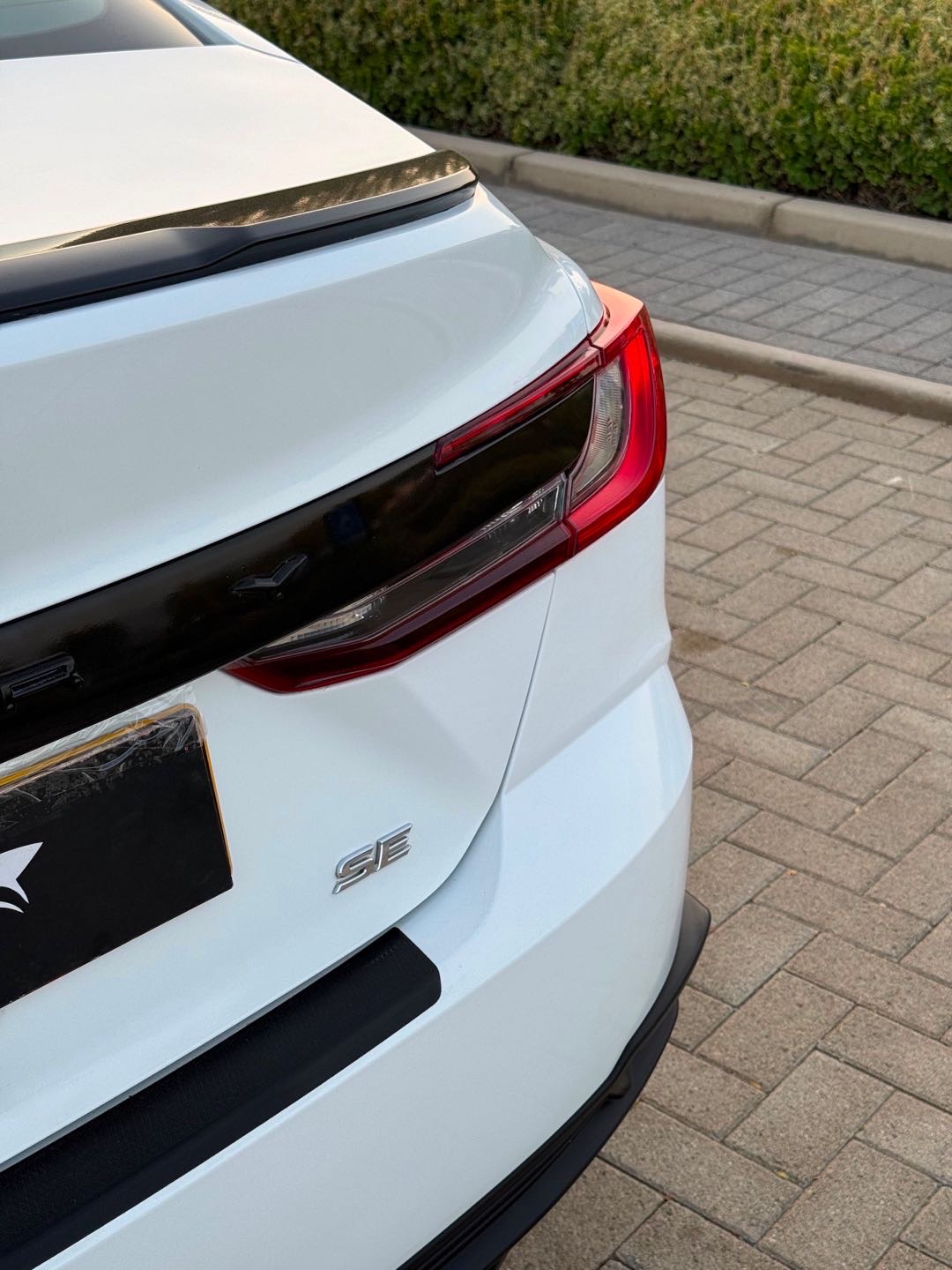 2025 Toyota Camry SE thumbnail 7