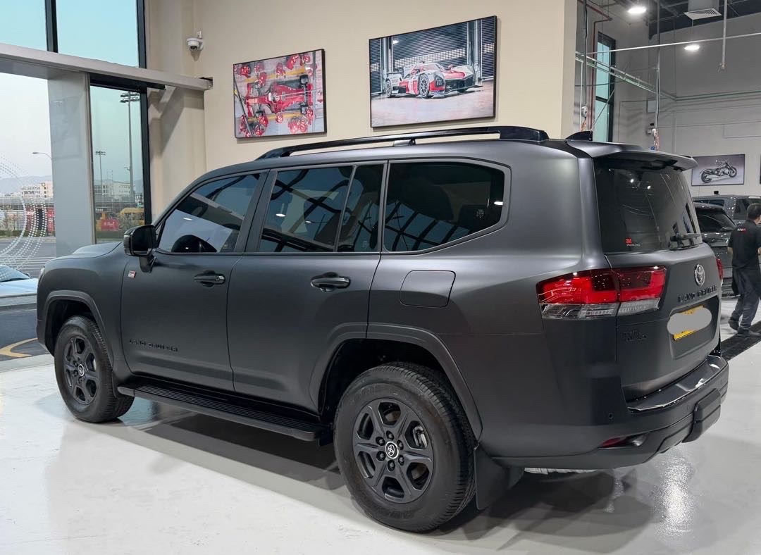 2026 Toyota Land Cruiser GXR thumbnail 2