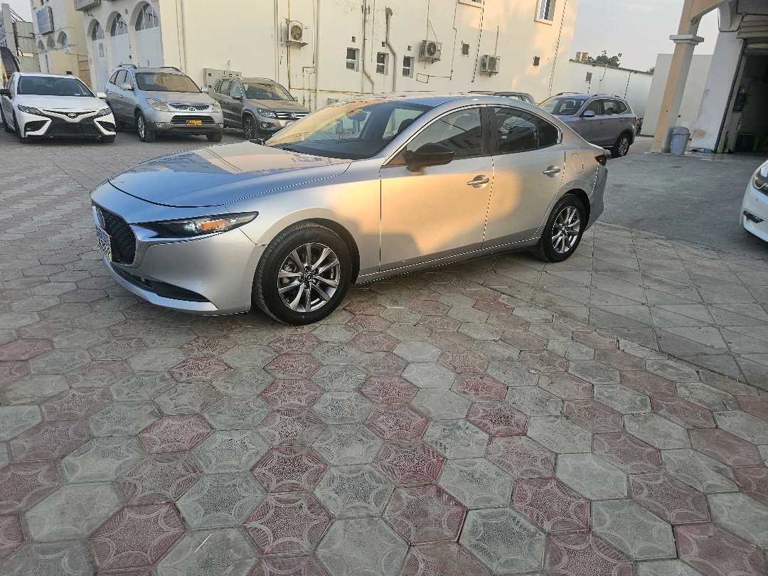 2021 Mazda 3 thumbnail 3