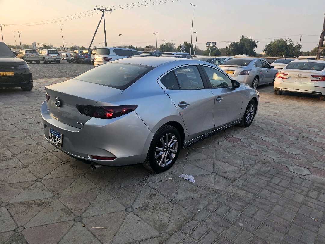2021 Mazda 3 thumbnail 8