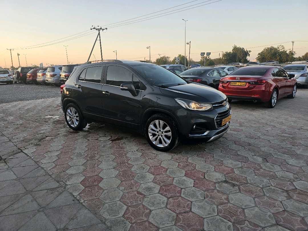 2018 Chevrolet Trax Premier thumbnail 4