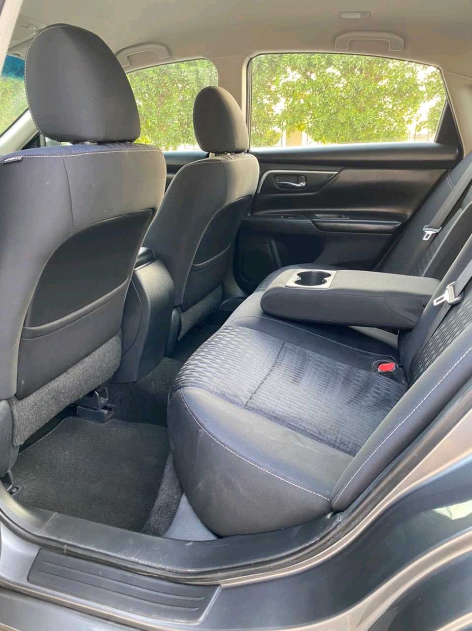 2018 Nissan Altima SV thumbnail 5