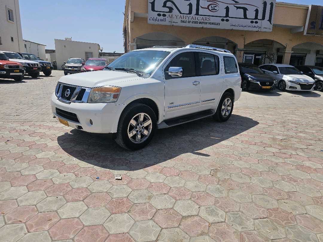 2012 Nissan Armada Platinum thumbnail 2