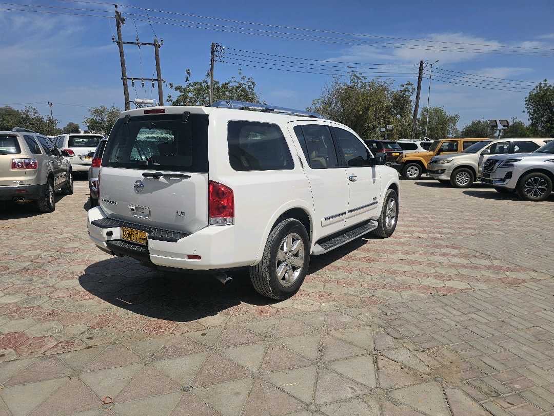 2012 Nissan Armada Platinum thumbnail 9