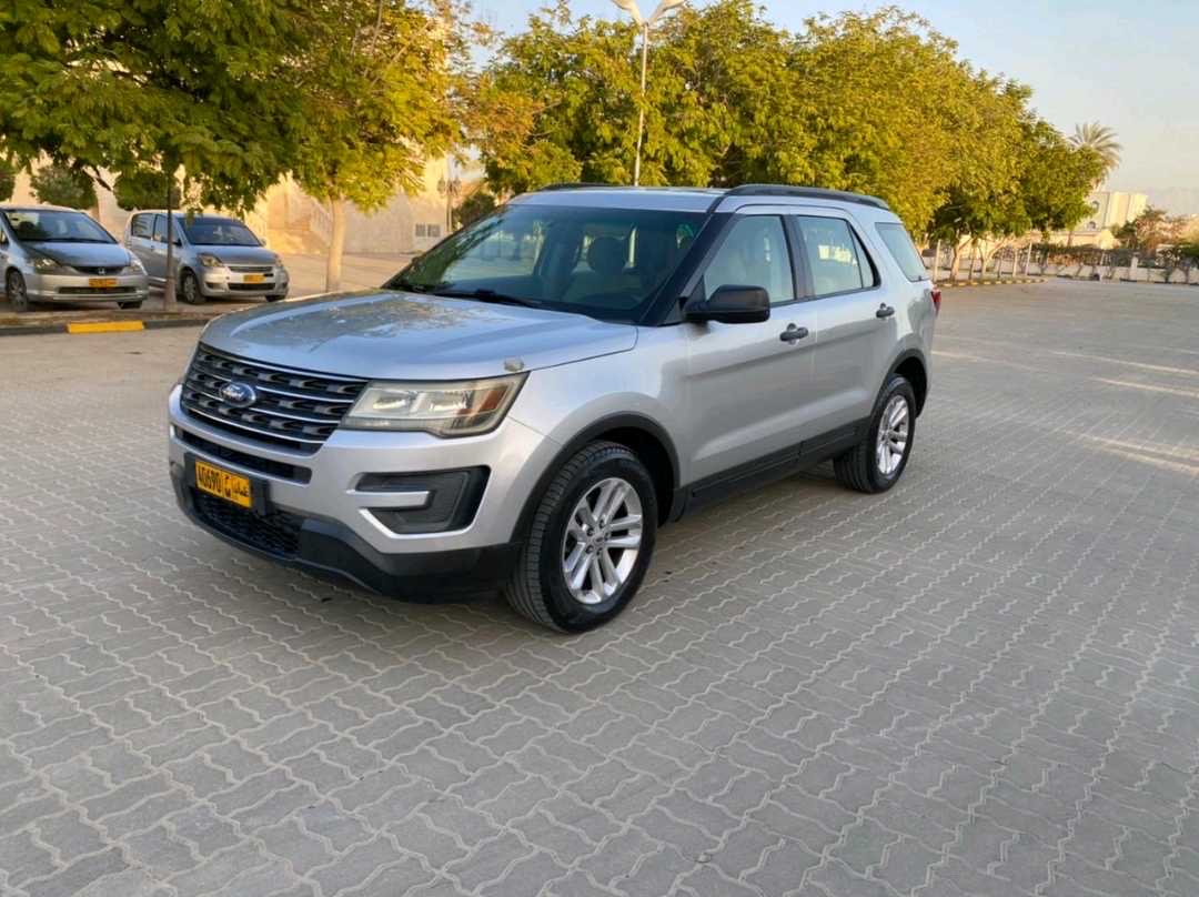 2017 Ford Explorer Platinum thumbnail 9