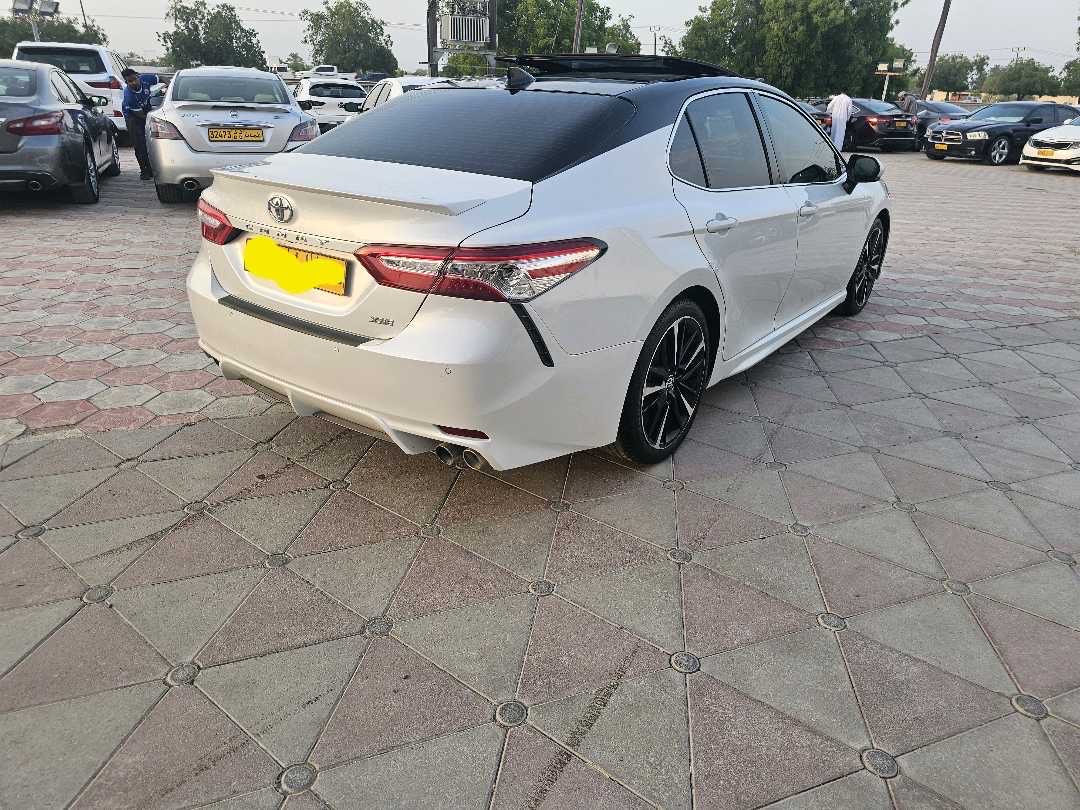 2020 Toyota Camry XSE thumbnail 14
