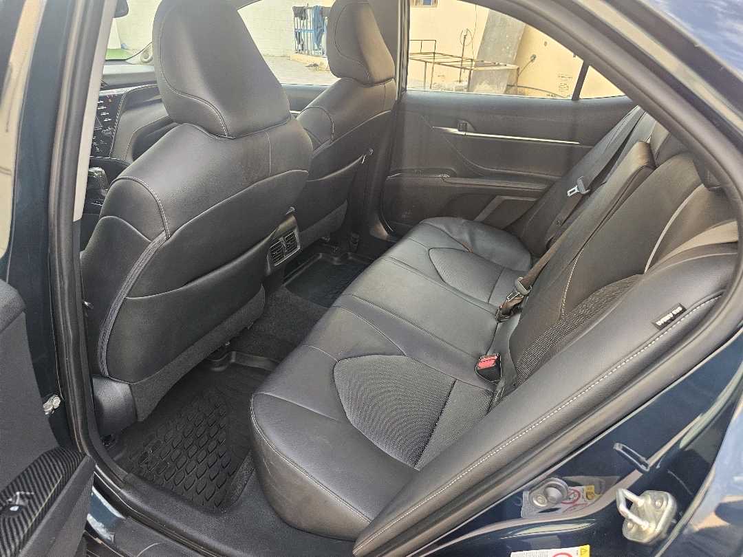 2018 Toyota Camry XSE thumbnail 7