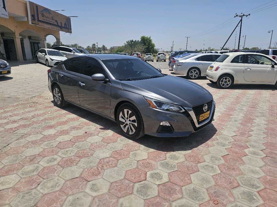 2022 Nissan Altima S thumbnail 8