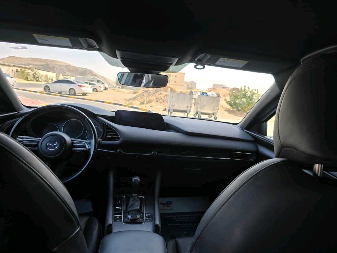 2021 Mazda 3 S thumbnail 3