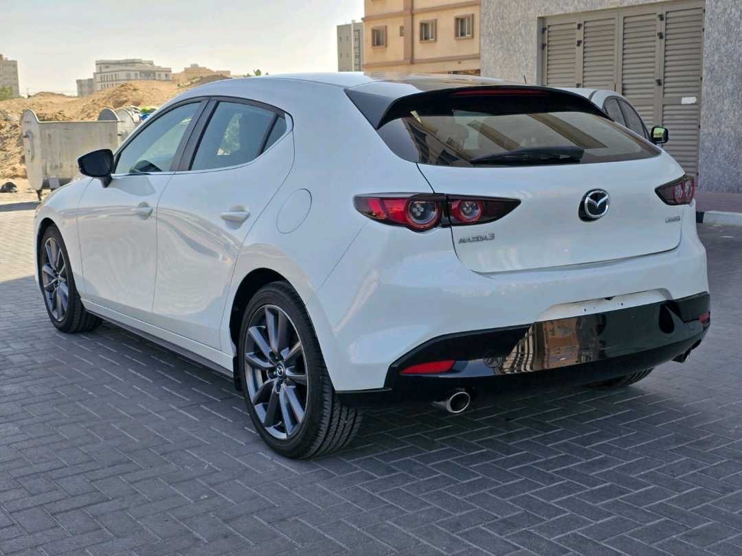 2021 Mazda 3 S thumbnail 5