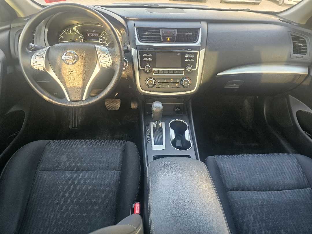 2018 Nissan Altima S thumbnail 11